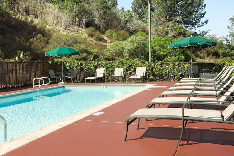 Days Inn By Wyndham Encinitas Moonlight Beach Exterior foto
